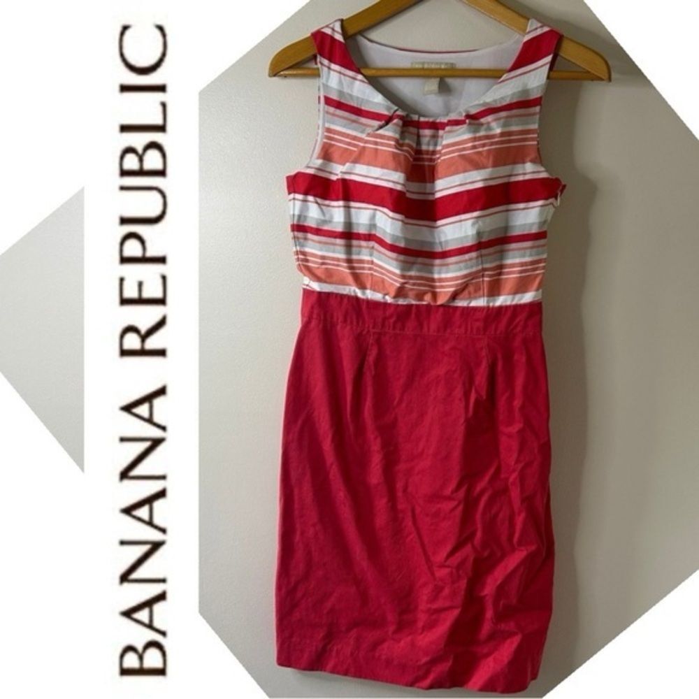 Banana Republic Deep Coral Dress Corduroy like Bottom Stripes on Top Women's 2